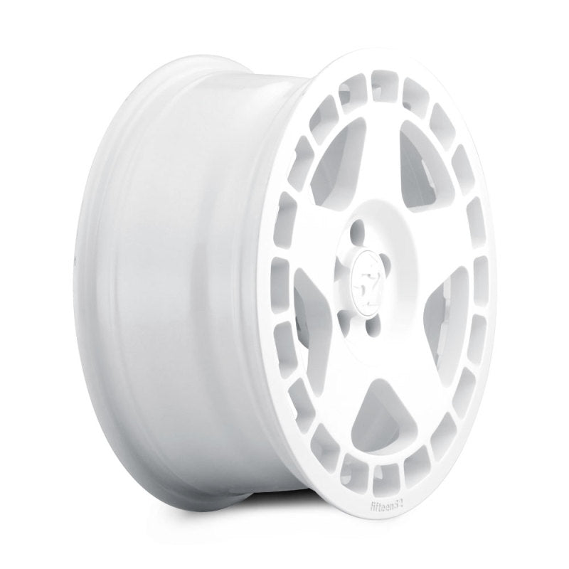 Turbomac / 17x7.5 / 5x112 / 40mm / Rally White Wheel