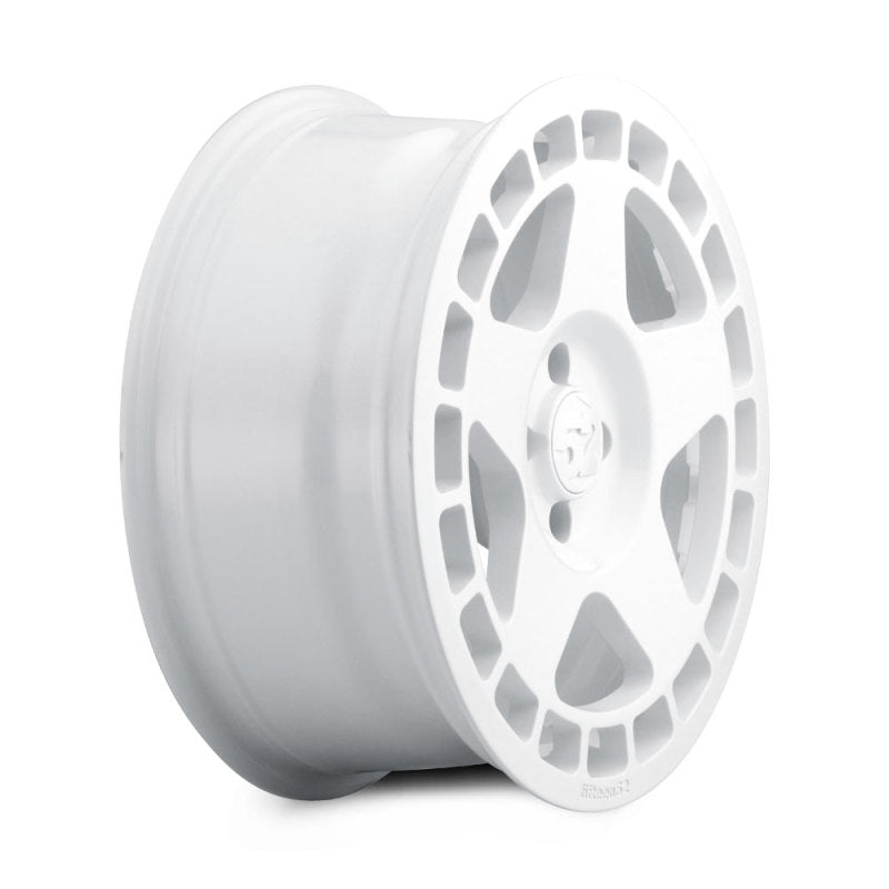 Turbomac / 17x7.5 / 4x108 / 42mm / Rally White Wheel